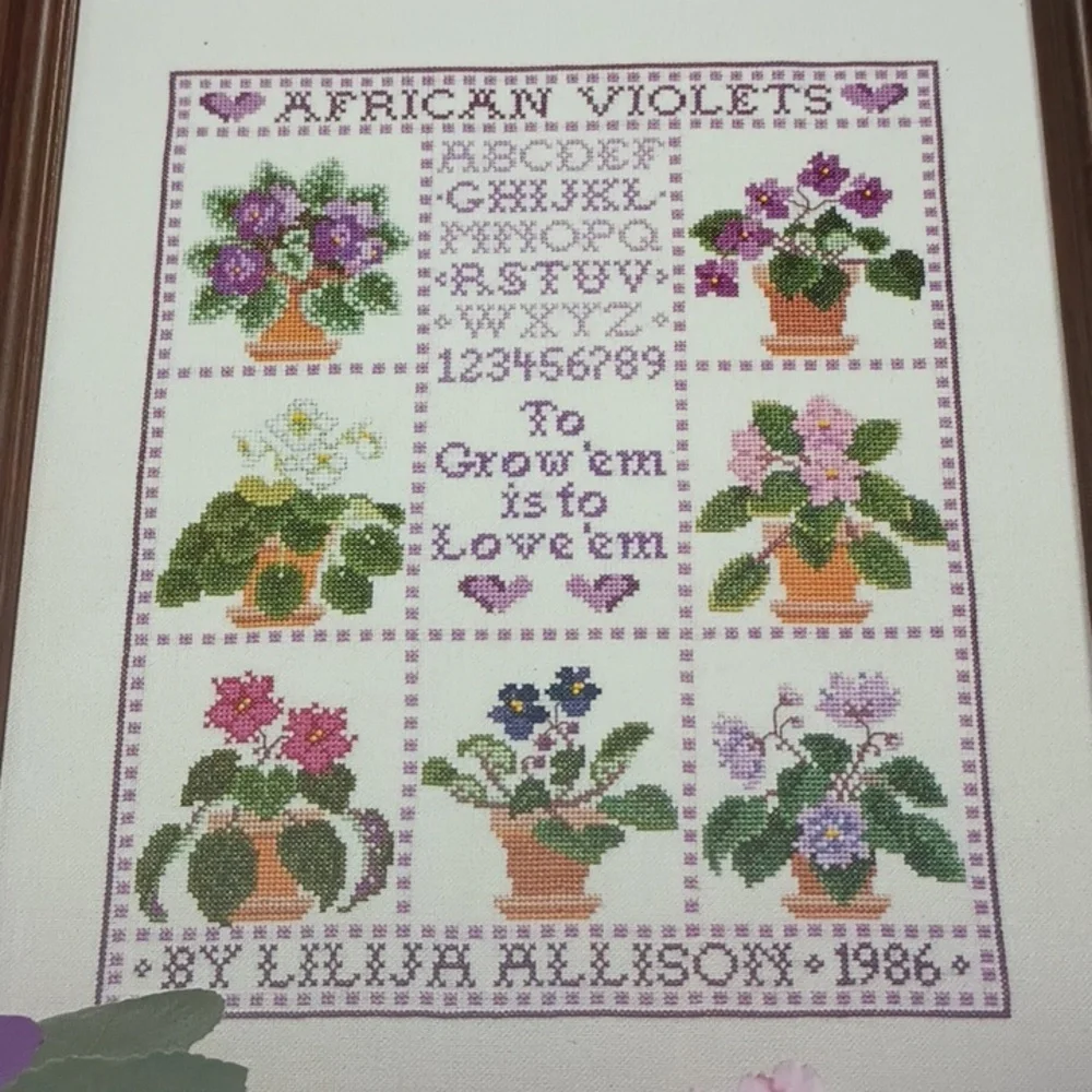 VTG African Violet Sampler Lilija Designs #12 Floral Cross Stitch Pattern ©1986 - Picture 2 of 5